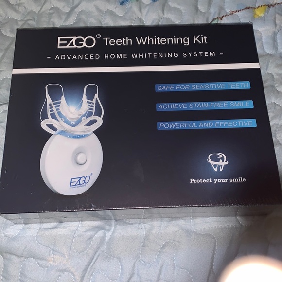 EZGO TEETH WHITENING KIT BRAND NEW NEVER OPENED - Picture 2 of 3
